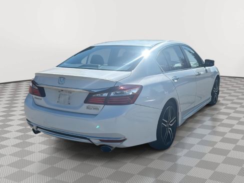 Used 2017 Honda Accord Sport Special Edition image 28