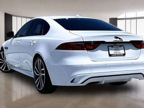 Used 2024 Jaguar XF R-Dynamic SE AWD/4WD image 4