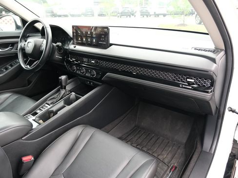 Used 2023 Honda Accord EX-L image 33