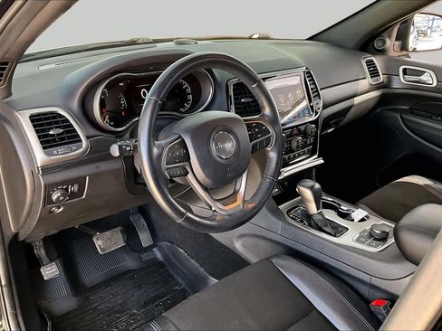 Used 2020 Jeep Grand Cherokee Laredo w/ Quick Order Package 2BN North AWD/4WD image 18
