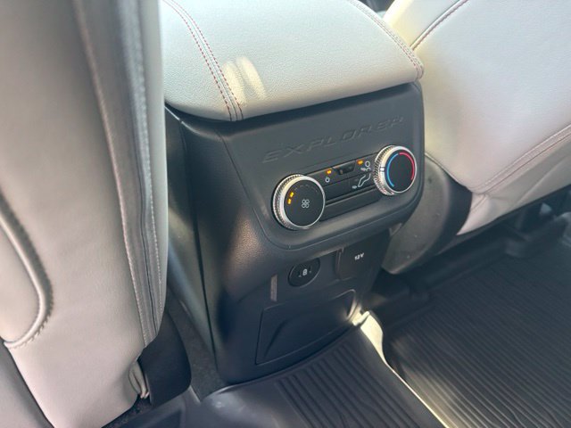 Used 2025 Ford Explorer Active w/ Active Comfort Package AWD/4WD image 21