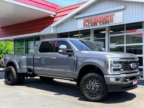 Used 2024 Ford F350 Platinum AWD/4WD image 1