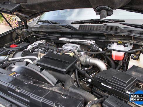 Used 2022 Chevrolet Silverado 2500 LTZ w/ LTZ Plus Package image 13