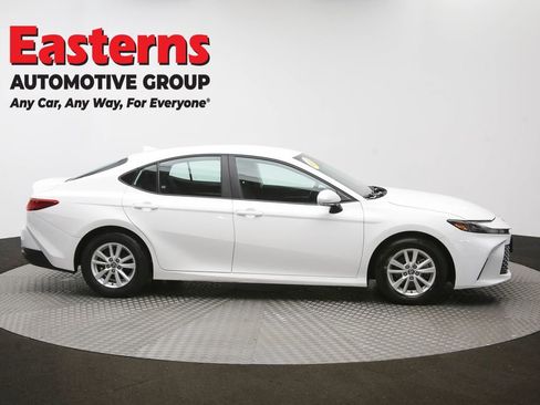 Used 2025 Toyota Camry LE FWD image 46