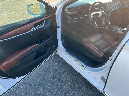 Used 2016 Cadillac XTS Luxury w/ Driver Awareness Package image 15