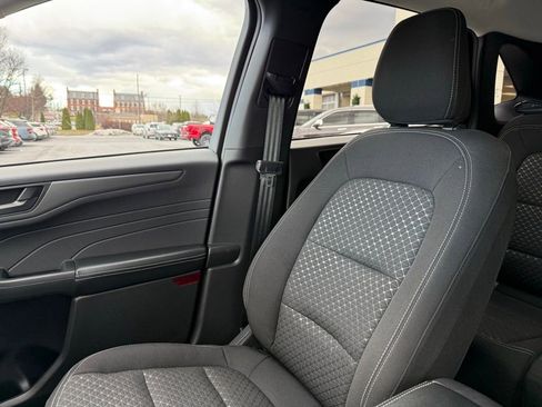 Used 2023 Ford Escape Active image 22