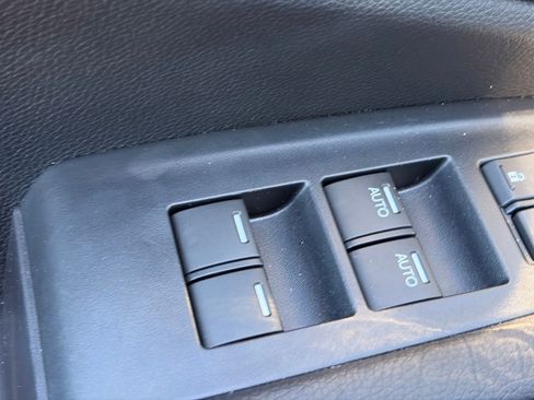 Used 2022 Honda Ridgeline Sport image 21