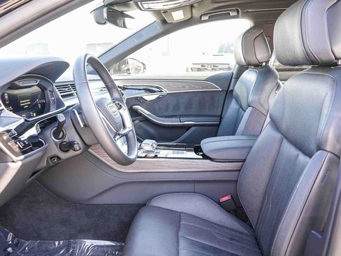 Used 2025 Audi A8 L 3.0T AWD/4WD image 25