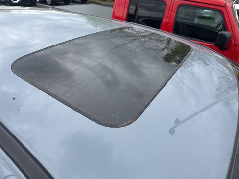 Used 2021 Honda CR-V EX image 7