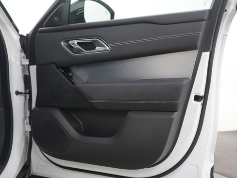 Used 2023 Land Rover Range Rover Velar R-Dynamic S image 12