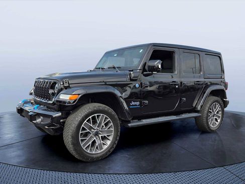 Used 2024 Jeep Wrangler High Altitude AWD/4WD image 2