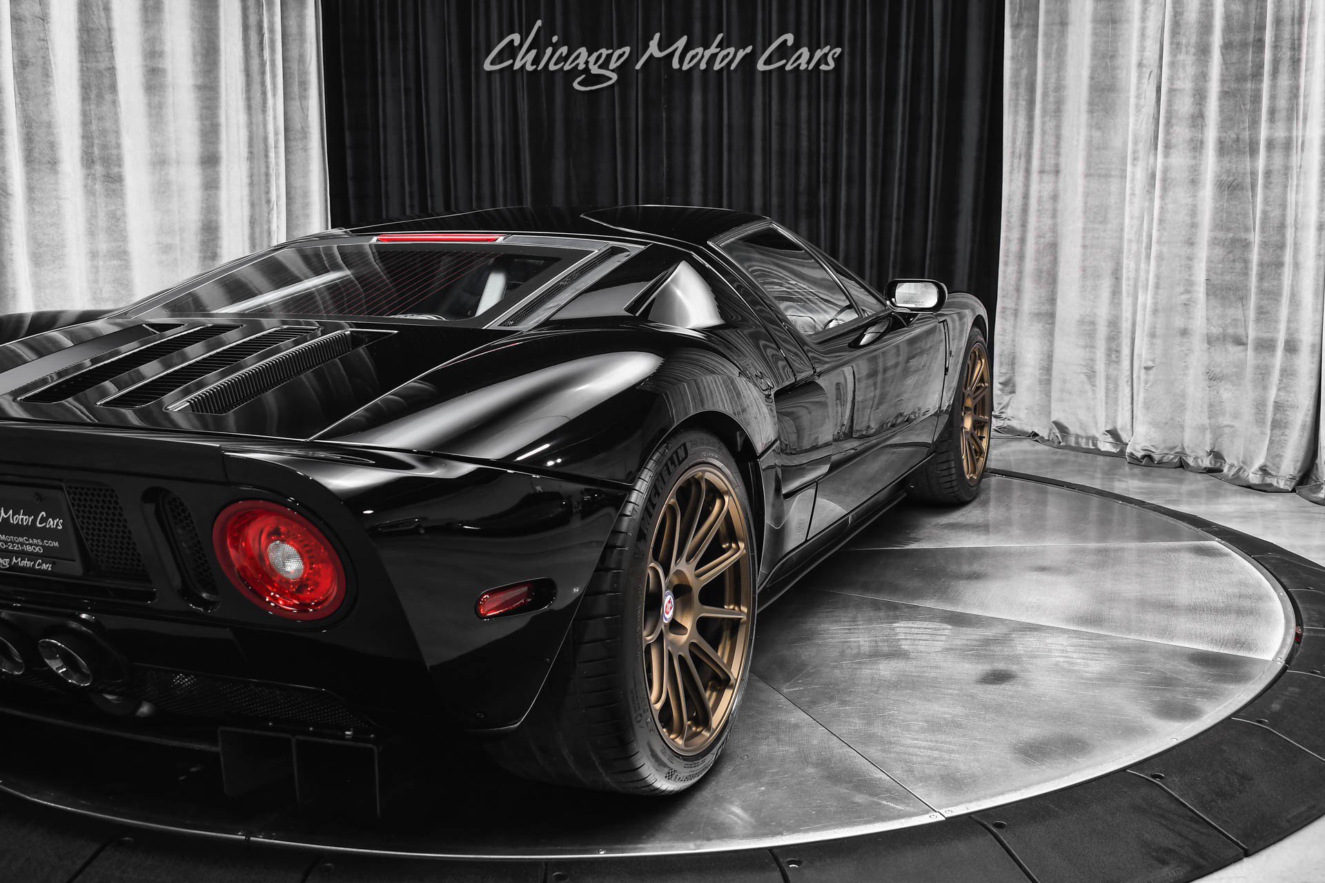 Used 2006 Ford GT RWD image 33
