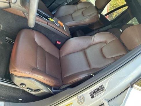 Used 2023 Volvo XC90 B6 Plus image 7