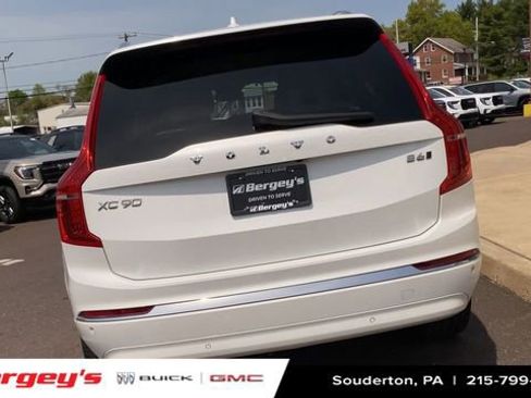 Used 2024 Volvo XC90 B6 Plus AWD/4WD image 9