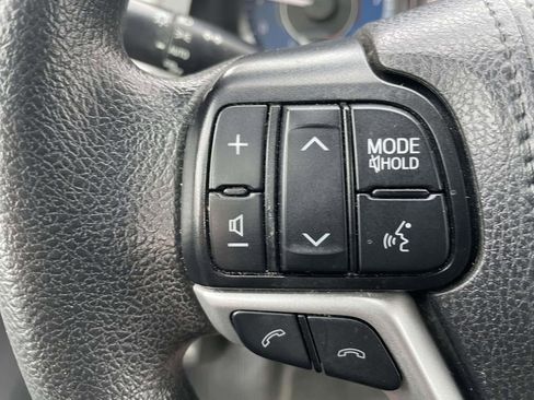 Used 2020 Toyota Sienna LE image 30