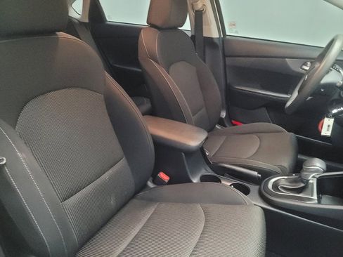 Used 2019 Kia Forte LXS image 21