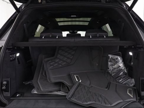 Certified 2023 BMW X7 xDrive40i w/ M Sport Package image 19