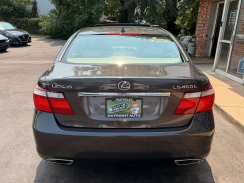 Used 2009 Lexus LS 460 L w/ Luxury Pkg RWD image 3
