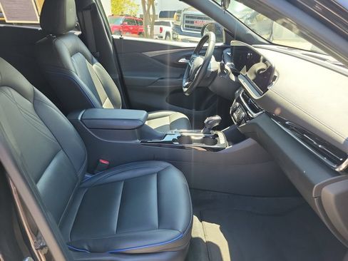 Used 2024 Buick Envista Sport Touring FWD image 42