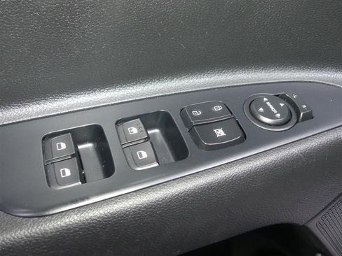 Used 2023 Kia Rio LX FWD image 19