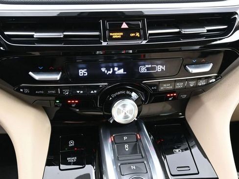 Used 2023 Acura MDX SH-AWD image 19