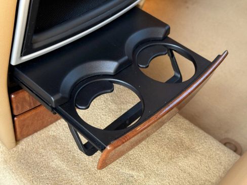 Used 2004 Porsche Cayenne S image 28