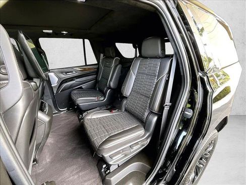 Used 2023 Cadillac Escalade Sport Platinum w/ LPO, ONYX Package AWD/4WD image 28