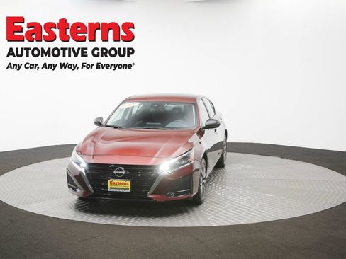 Used 2025 Nissan Altima 2.5 SV AWD/4WD image 49