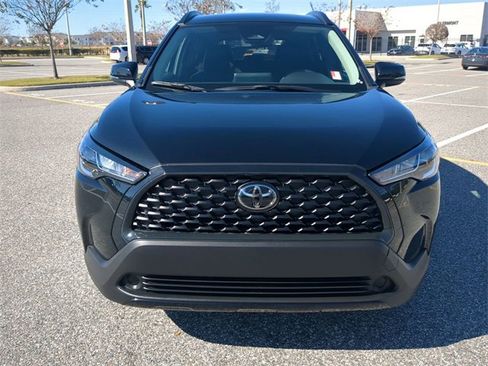 Certified 2024 Toyota Corolla Cross LE image 9