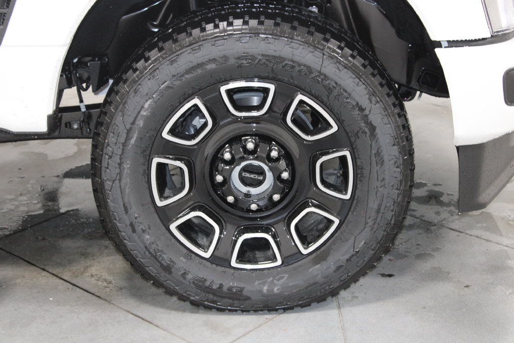 New 2026 Ford F250 Platinum AWD/4WD image 17