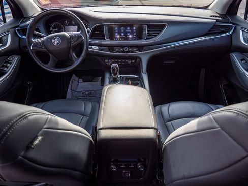 Used 2021 Buick Enclave Essence FWD image 46
