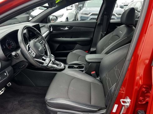 Used 2023 Kia Forte GT-Line w/ GT-Line Premium Package FWD image 16