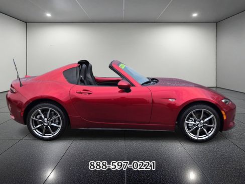 Used 2023 MAZDA MX-5 Miata Grand Touring image 2
