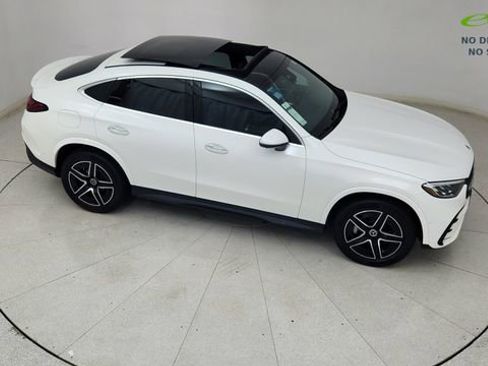 Used 2025 Mercedes-Benz GLC 300 4MATIC image 78