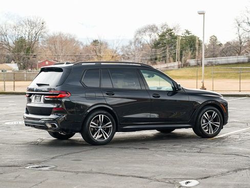 Used 2023 BMW X7 xDrive40i w/ M Sport Package image 5