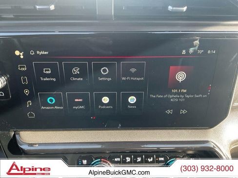 Certified 2024 GMC Sierra 1500 AT4 w/ Technology Package AWD/4WD image 18