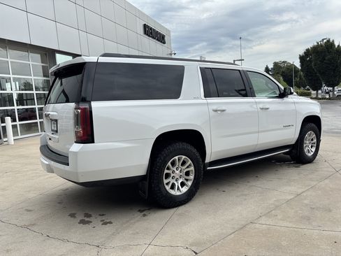 Used 2019 GMC Yukon XL SLT AWD/4WD image 8