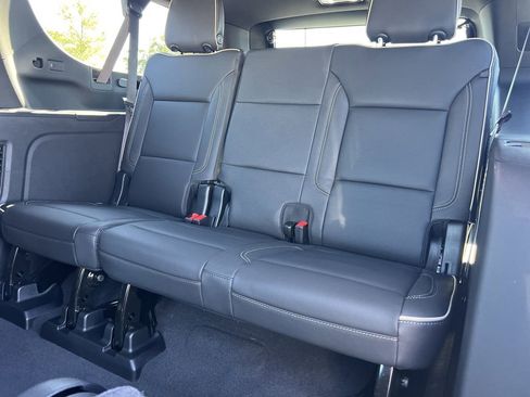 New 2026 Chevrolet Suburban Premier image 19