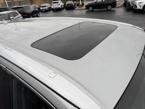 Used 2019 Toyota Highlander Limited image 46