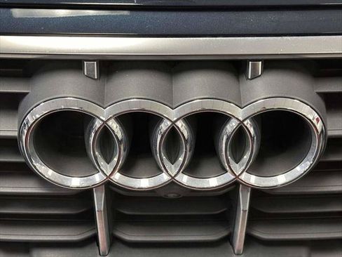Used 2023 Audi Q7 2.0T Premium Plus w/ Premium Plus Package AWD/4WD image 4