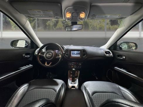 Used 2019 Jeep Compass Latitude AWD/4WD image 24