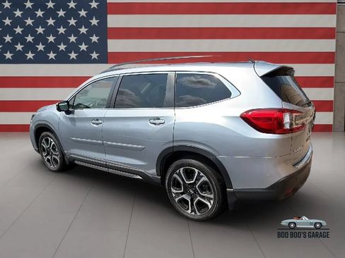 Used 2023 Subaru Ascent Limited w/ Technology Package AWD/4WD image 4