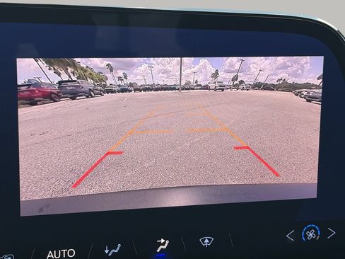 Used 2025 Chevrolet Equinox EV LT FWD image 21
