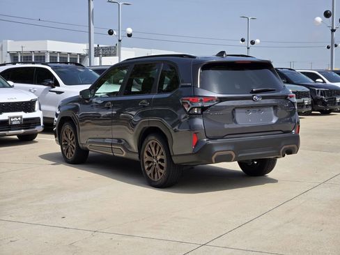 Used 2025 Subaru Forester Sport w/ Popular Package #1 AWD/4WD image 3