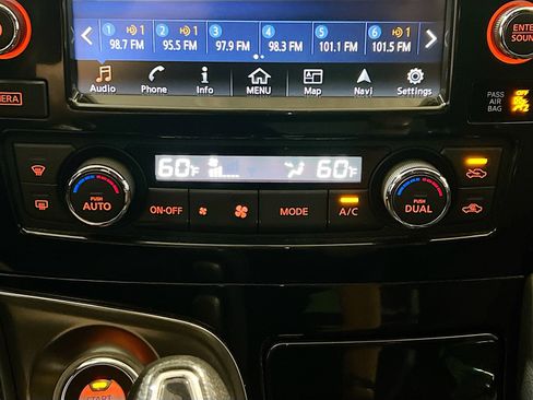 Used 2017 Nissan Maxima 3.5 S FWD image 12