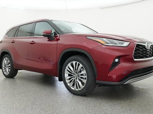 New 2026 Toyota Highlander Platinum image 29