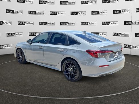 Used 2025 Honda Civic Sport image 4