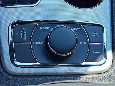 Used 2021 Jeep Grand Cherokee SRT image 25