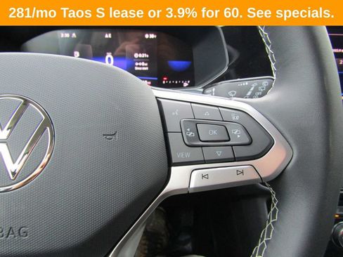 New 2024 Volkswagen Taos SE AWD/4WD image 19