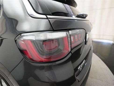 Used 2020 Jeep Compass Latitude w/ Cold Weather Group image 31